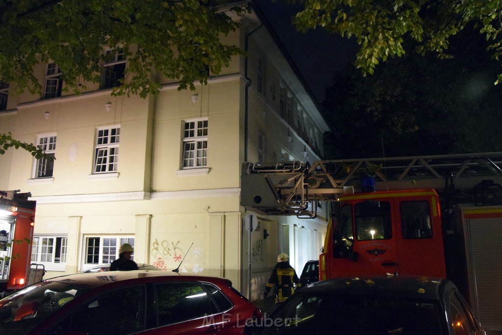 Feuer 2 Y Kellerbrand Koeln Humbold Gremberg Hachenburgerstr P642.JPG - Miklos Laubert